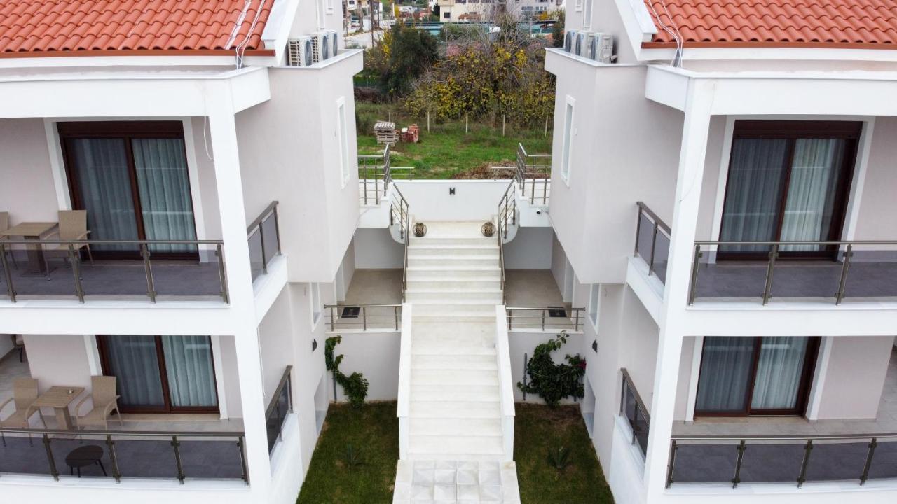 Kalli'S Apartments Nikiti  Bagian luar foto