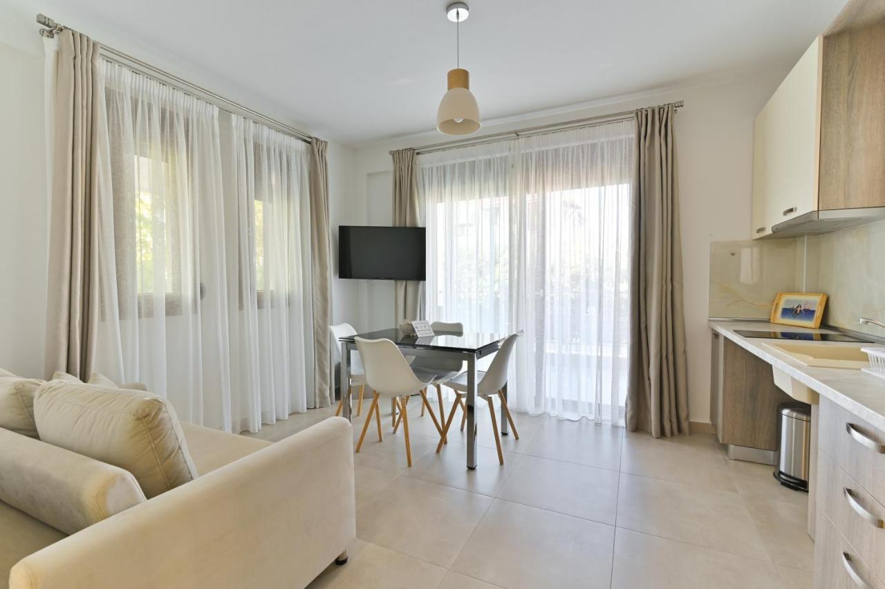 Kalli'S Apartments Nikiti  Bagian luar foto